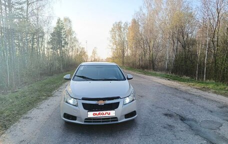 Chevrolet Cruze II, 2010 год, 400 000 рублей, 3 фотография