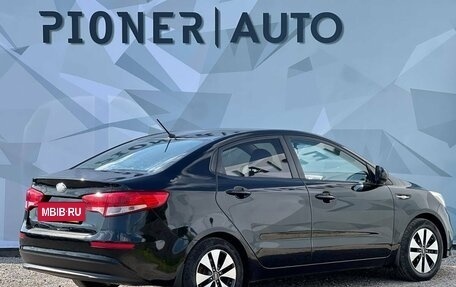 KIA Rio III рестайлинг, 2015 год, 900 000 рублей, 3 фотография