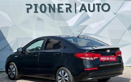 KIA Rio III рестайлинг, 2015 год, 900 000 рублей, 5 фотография