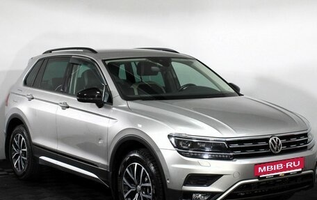 Volkswagen Tiguan II, 2020 год, 2 990 000 рублей, 3 фотография