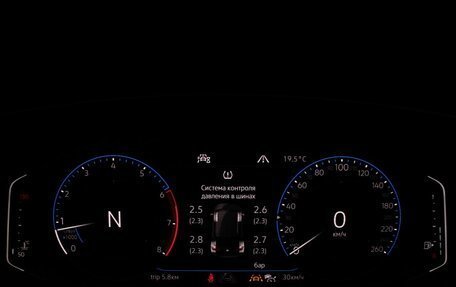Volkswagen Tiguan II, 2020 год, 2 990 000 рублей, 10 фотография