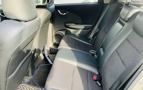 Honda Fit Shuttle I рестайлинг, 2015 год, 760 000 рублей, 10 фотография