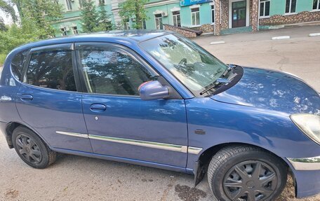 Daihatsu Sirion, 2002 год, 260 000 рублей, 4 фотография