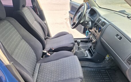 Daihatsu Sirion, 2002 год, 260 000 рублей, 6 фотография