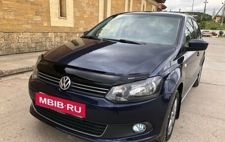 Volkswagen Polo VI (EU Market), 2013 год, 890 000 рублей, 2 фотография
