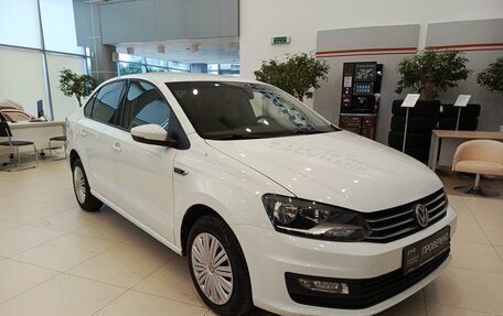 Volkswagen Polo VI (EU Market), 2018 год, 1 080 000 рублей, 3 фотография