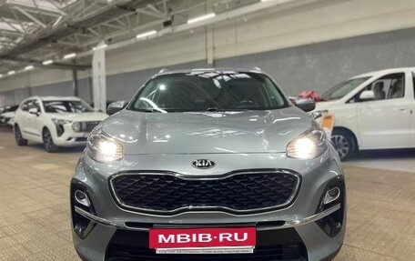 KIA Sportage IV рестайлинг, 2018 год, 2 190 000 рублей, 2 фотография