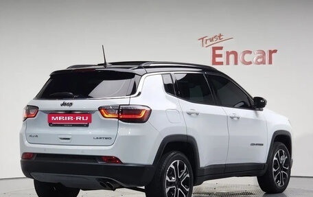 Jeep Compass II, 2022 год, 2 700 000 рублей, 2 фотография