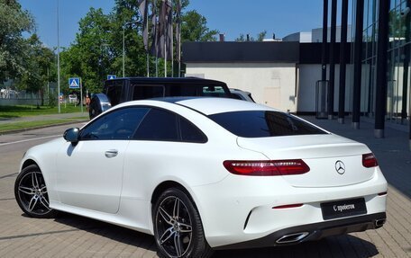 Mercedes-Benz E-Класс, 2019 год, 4 299 000 рублей, 3 фотография