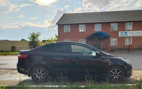 KIA Rio III рестайлинг, 2013 год, 750 000 рублей, 4 фотография