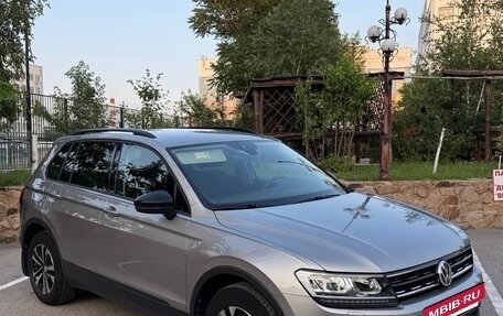 Volkswagen Tiguan II, 2019 год, 2 800 000 рублей, 3 фотография