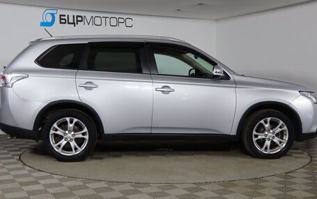 Mitsubishi Outlander III рестайлинг 3, 2014 год, 1 499 990 рублей, 4 фотография
