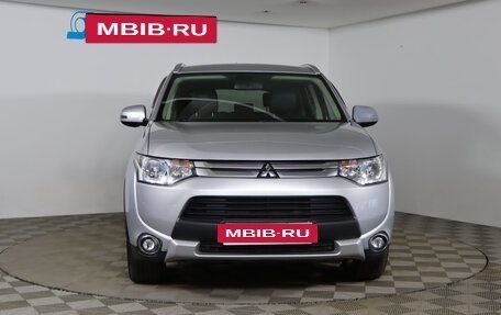 Mitsubishi Outlander III рестайлинг 3, 2014 год, 1 499 990 рублей, 2 фотография