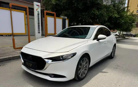 Mazda 3, 2020 год, 1 500 000 рублей, 2 фотография