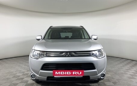 Mitsubishi Outlander III рестайлинг 3, 2013 год, 1 398 000 рублей, 2 фотография