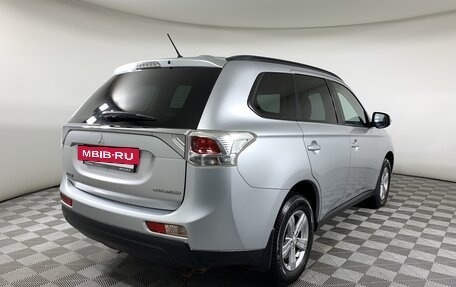 Mitsubishi Outlander III рестайлинг 3, 2013 год, 1 398 000 рублей, 5 фотография