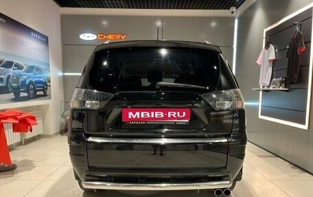 Mitsubishi Outlander III рестайлинг 3, 2008 год, 1 375 000 рублей, 4 фотография