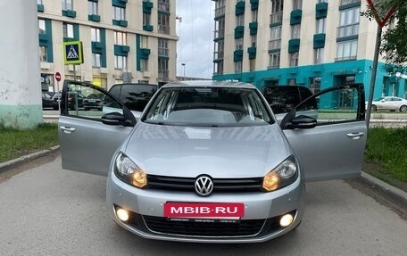 Volkswagen Golf VI, 2012 год, 840 000 рублей, 2 фотография