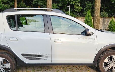 Renault Sandero II рестайлинг, 2018 год, 1 270 000 рублей, 3 фотография