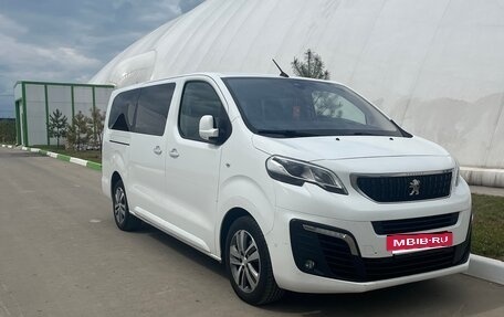 Peugeot Traveller I, 2018 год, 3 790 000 рублей, 3 фотография