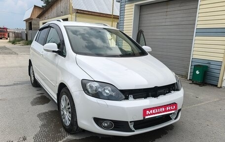 Volkswagen Golf Plus II, 2012 год, 750 000 рублей, 3 фотография