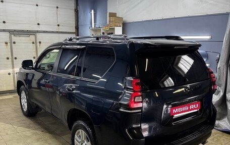 Toyota Land Cruiser Prado 150 рестайлинг 2, 2011 год, 2 500 000 рублей, 2 фотография