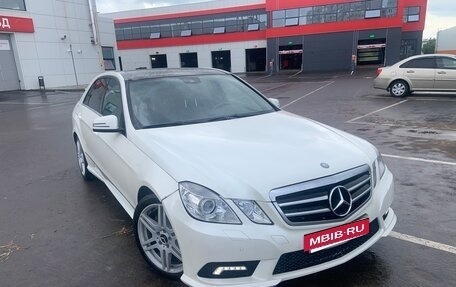 Mercedes-Benz E-Класс, 2011 год, 1 290 000 рублей, 3 фотография