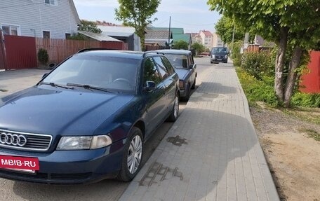 Audi A4, 1998 год, 400 000 рублей, 2 фотография