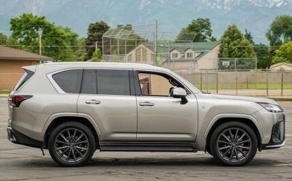 Lexus LX, 2022 год, 11 925 000 рублей, 4 фотография