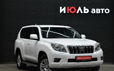 Toyota Land Cruiser Prado 150 рестайлинг 2, 2011 год, 3 650 000 рублей, 3 фотография