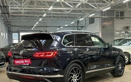 Volkswagen Touareg III, 2020 год, 4 600 000 рублей, 4 фотография