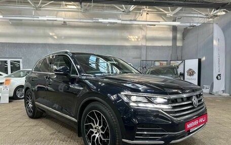 Volkswagen Touareg III, 2020 год, 4 600 000 рублей, 3 фотография