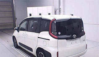 Toyota Sienta, 2022 год, 1 100 000 рублей, 2 фотография