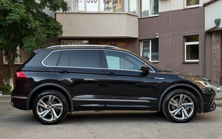 Volkswagen Tiguan II, 2021 год, 4 000 000 рублей, 6 фотография