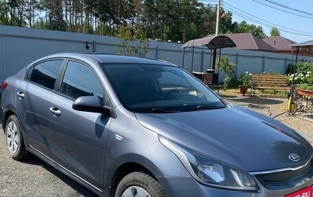 KIA Rio IV, 2018 год, 900 000 рублей, 2 фотография