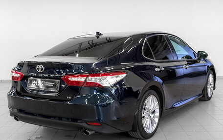 Toyota Camry, 2019 год, 2 800 000 рублей, 5 фотография