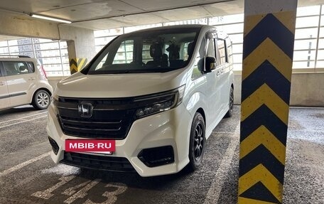 Honda Stepwgn IV, 2019 год, 2 800 000 рублей, 4 фотография