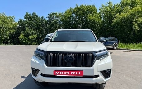 Toyota Land Cruiser Prado 150 рестайлинг 2, 2020 год, 4 750 000 рублей, 2 фотография