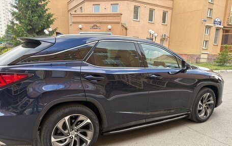 Lexus RX IV рестайлинг, 2017 год, 4 900 000 рублей, 6 фотография