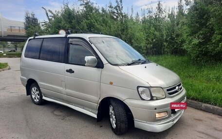 Toyota Town Ace III, 2000 год, 549 000 рублей, 2 фотография