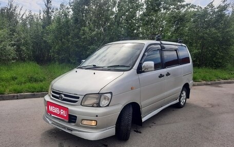 Toyota Town Ace III, 2000 год, 549 000 рублей, 4 фотография