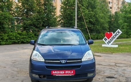 Toyota Sienna II рестайлинг, 2003 год, 1 550 000 рублей, 2 фотография
