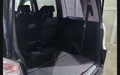 Honda Stepwgn IV, 2011 год, 1 300 000 рублей, 6 фотография