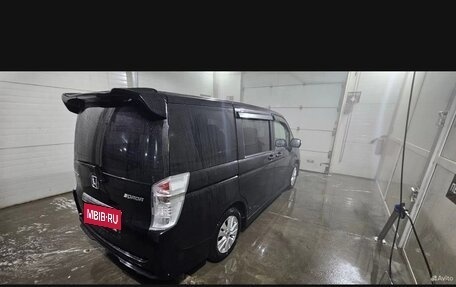 Honda Stepwgn IV, 2011 год, 1 300 000 рублей, 3 фотография
