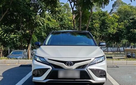 Toyota Camry, 2022 год, 1 968 000 рублей, 2 фотография