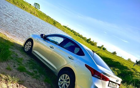 Hyundai Solaris II рестайлинг, 2017 год, 1 400 000 рублей, 4 фотография