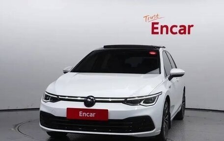 Volkswagen Golf VIII, 2022 год, 2 100 000 рублей, 3 фотография