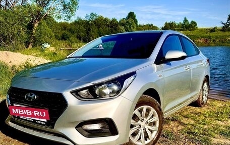 Hyundai Solaris II рестайлинг, 2017 год, 1 400 000 рублей, 2 фотография