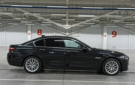BMW 5 серия, 2016 год, 2 390 000 рублей, 4 фотография