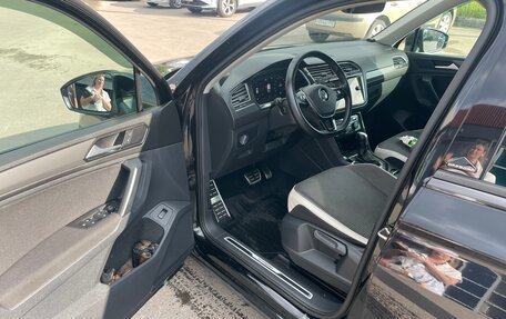 Volkswagen Tiguan II, 2019 год, 3 300 000 рублей, 5 фотография